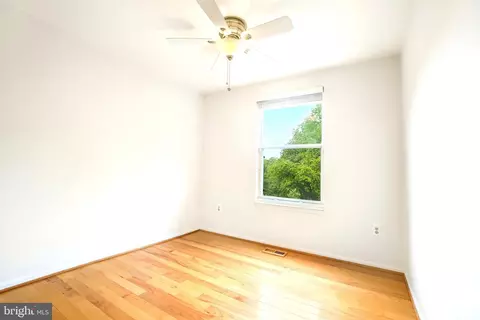300 Legato Ter, Silver Spring, MD 20901 photo 28