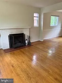 Living - 137 Fleetwood Ter, Silver Spring, MD 20910 photo 1 of 1
