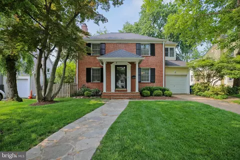 5613 Glenwood Rd, Bethesda, MD 20817