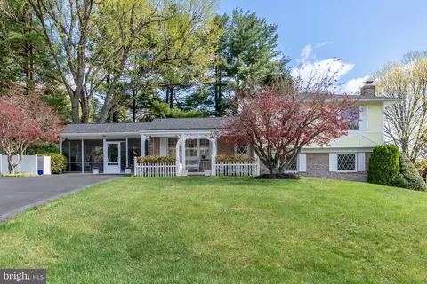 17629 Wheat Fall, Rockville, MD 20855