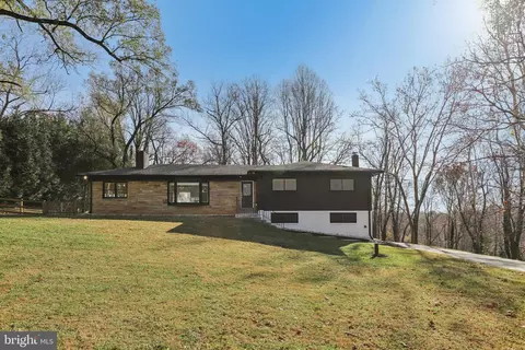 9307 Overlea Dr, Rockville, MD 20850