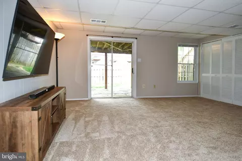 Living - 4504 Jenner Ct, Olney, MD 20832 photo 2 of 3