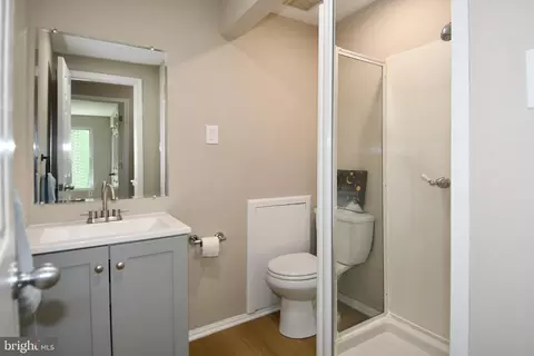 Bath - 4504 Jenner Ct, Olney, MD 20832 photo 4 of 5
