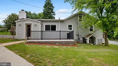 15705 Barnesville Rd, Boyds, MD 20841 photo 2