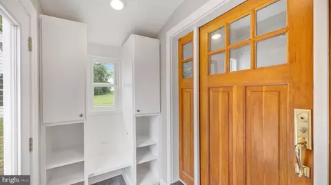 15705 Barnesville Rd, Boyds, MD 20841 photo 3