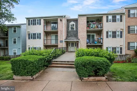 18302 Streamside Dr #101, Gaithersburg, MD 20879