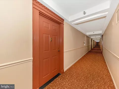 Entry Way - 15100 Interlachen Dr #4-320, Silver Spring, MD 20906 photo 2 of 5