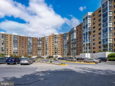 Exterior - 15100 Interlachen Dr #4-320, Silver Spring, MD 20906 photo 6 of 11