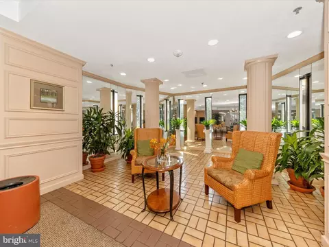 Entry Way - 15100 Interlachen Dr #4-320, Silver Spring, MD 20906 photo 4 of 5