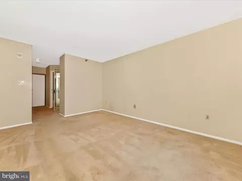 Living - 15100 Interlachen Dr #4-320, Silver Spring, MD 20906 photo 6 of 6