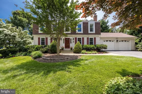 17024 Sioux Ln, Gaithersburg, MD 20878