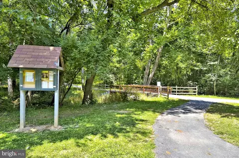 View/Area - 8601 Manchester Rd #319, Silver Spring, MD 20901 photo 1 of 2