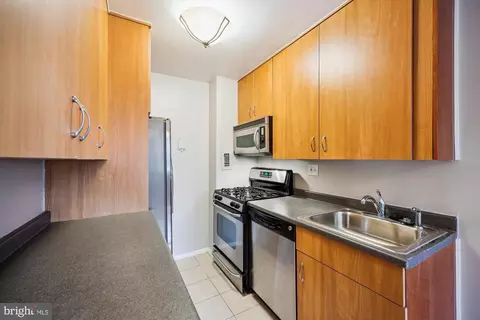 Kitchen - 8601 Manchester Rd #319, Silver Spring, MD 20901 photo 2 of 3
