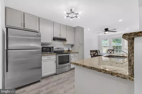 615 Brandon Green Dr, Silver Spring, MD 20904 photo 10
