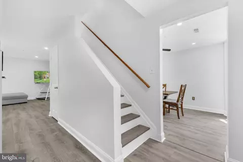615 Brandon Green Dr, Silver Spring, MD 20904 photo 6