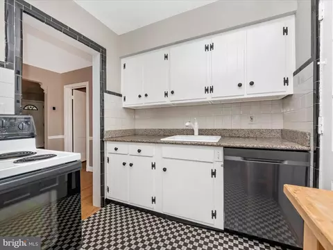 9905 Portland Rd, Silver Spring, MD 20901 photo 12