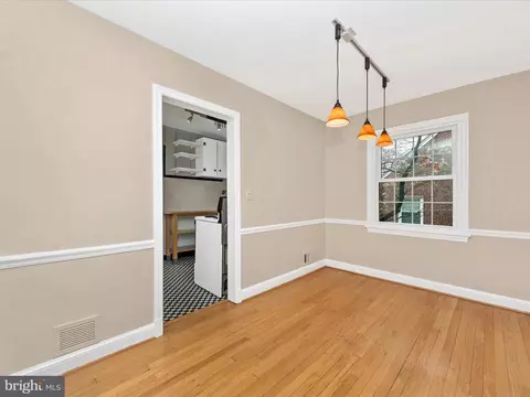 9905 Portland Rd, Silver Spring, MD 20901 photo 10