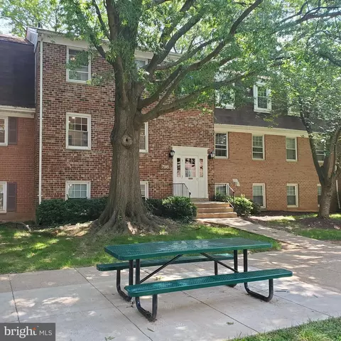798 Quince Orchard Blvd #798-101, Gaithersburg, MD 20878
