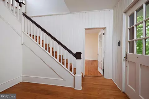 Entry Way - 22500 Old Hundred Rd, Barnesville, MD 20838 photo 1 of 2