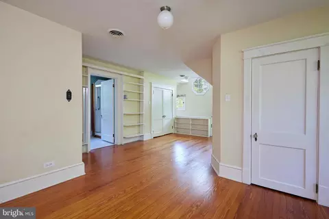 Bedroom - 22500 Old Hundred Rd, Barnesville, MD 20838 photo 1 of 7
