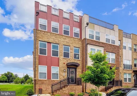 906 Vermeer Ave, Gaithersburg, MD 20878