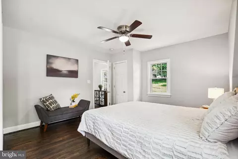 Bedroom - 514 Silver Spring Ave, Silver Spring, MD 20910 photo 4 of 4