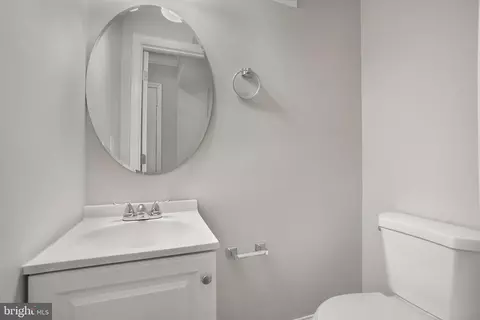 Entry Way - 514 Silver Spring Ave, Silver Spring, MD 20910 photo 5 of 9