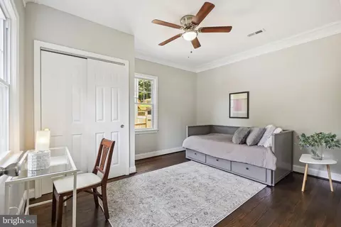Bedroom - 514 Silver Spring Ave, Silver Spring, MD 20910 photo 1 of 4