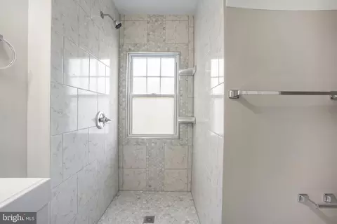 Bath - 514 Silver Spring Ave, Silver Spring, MD 20910 photo 1 of 3