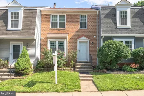 12849 Climbing Ivy Dr, Germantown, MD 20874