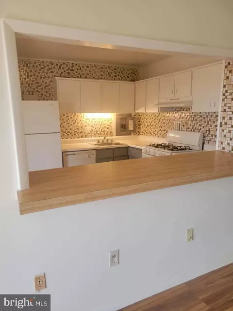 Kitchen - 8830 Piney Branch Rd #812, Silver Spring, MD 20903 photo 1 of 2