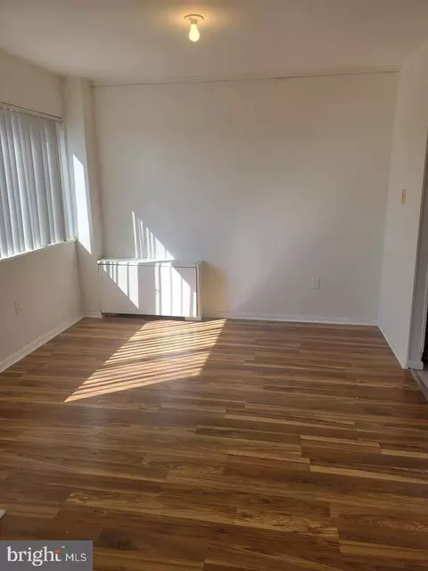Living - 8830 Piney Branch Rd #812, Silver Spring, MD 20903 photo 2 of 3