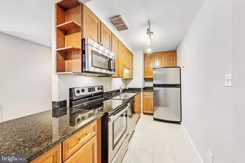2214 Washington Ave #104, Silver Spring, MD 20910 photo 11