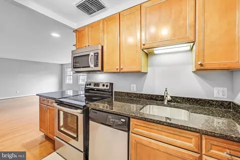 2214 Washington Ave #104, Silver Spring, MD 20910 photo 12