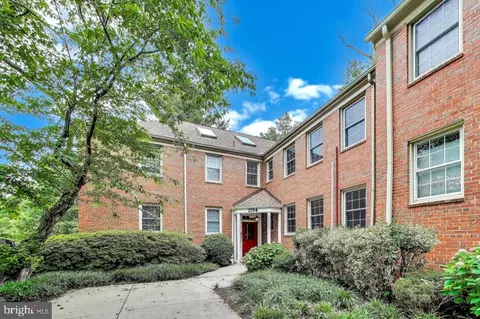 2214 Washington Ave #104, Silver Spring, MD 20910
