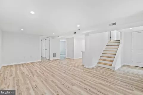 418 Belton Ct, Silver Spring, MD 20901 photo 17