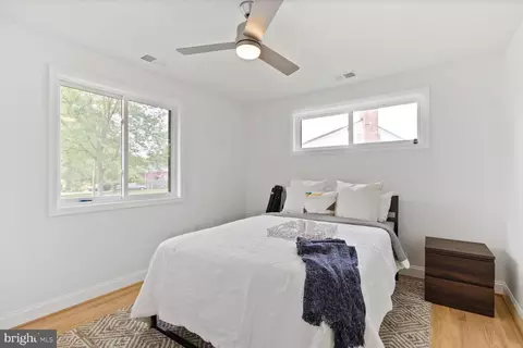 418 Belton Ct, Silver Spring, MD 20901 photo 10
