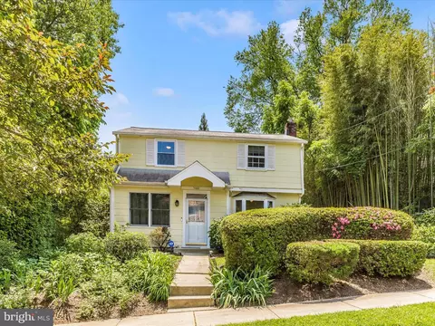 5600 Lone Oak Dr, Bethesda, MD 20814