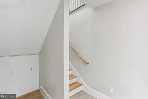 Entry Way - 620 Mississippi Ave, Silver Spring, MD 20910 photo 11 of 11