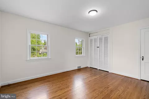 Bedroom - 9922 Rogart Rd, Silver Spring, MD 20901 photo 3 of 8