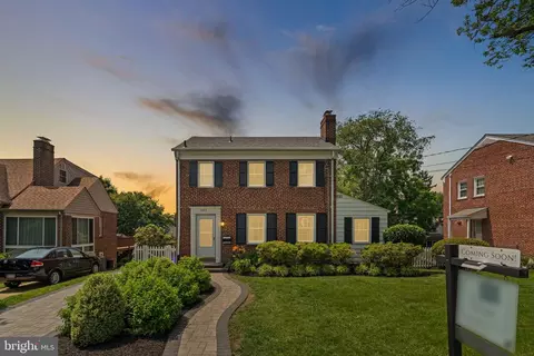 Exterior - 9922 Rogart Rd, Silver Spring, MD 20901 photo 2 of 13