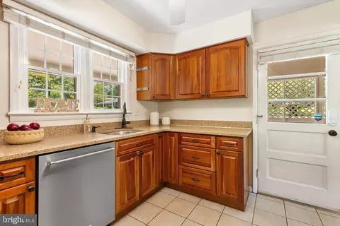 201 Mowbray Rd, Silver Spring, MD 20904 photo 12