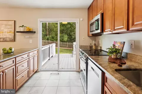 Kitchen - 10105 Meredith Ave, Silver Spring, MD 20910 photo 2 of 4