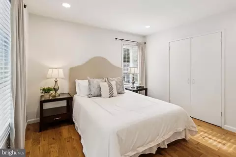 Bedroom - 10105 Meredith Ave, Silver Spring, MD 20910 photo 4 of 10