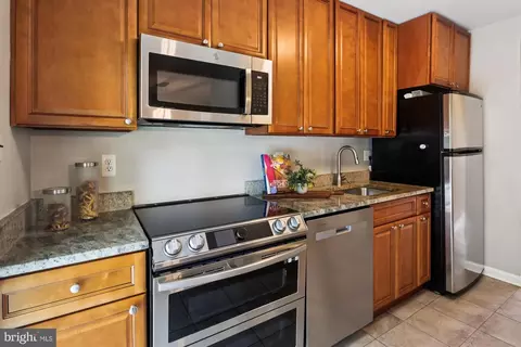 Kitchen - 10105 Meredith Ave, Silver Spring, MD 20910 photo 4 of 4