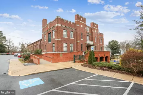 Exterior - 10105 Meredith Ave, Silver Spring, MD 20910 photo 15 of 16