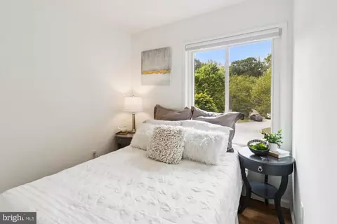Bedroom - 10105 Meredith Ave, Silver Spring, MD 20910 photo 6 of 10