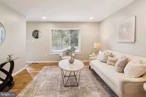 Living - 10105 Meredith Ave, Silver Spring, MD 20910 photo 2 of 5
