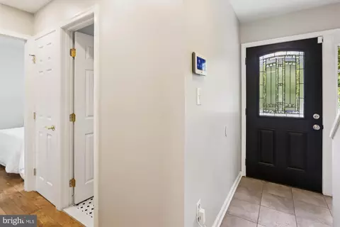 Entry Way - 10105 Meredith Ave, Silver Spring, MD 20910 photo 3 of 7