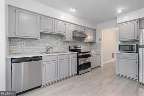 12307 Sandy Point Ct, Silver Spring, MD 20904 photo 7